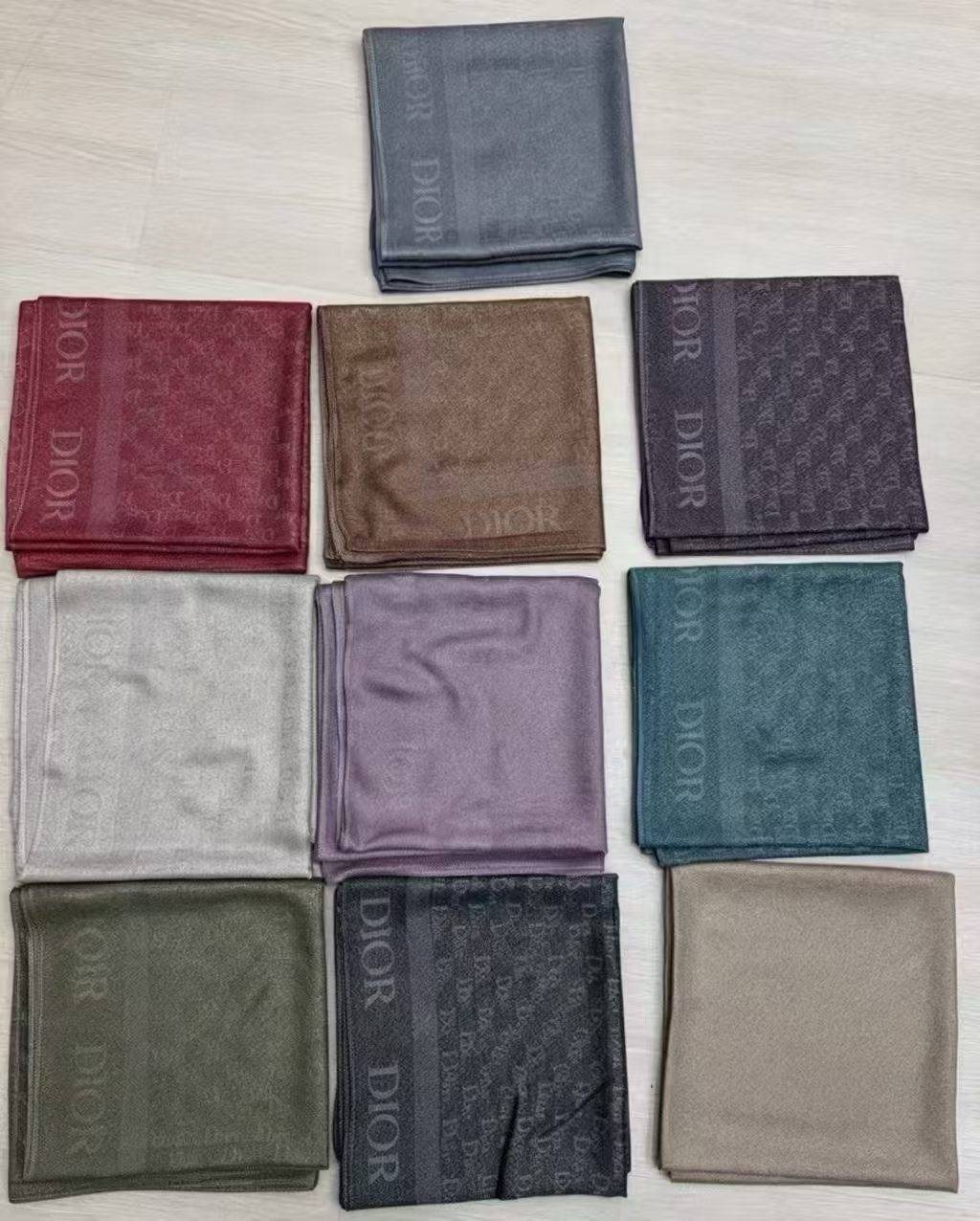 一万条围巾🧣 便宜处理8.5清。